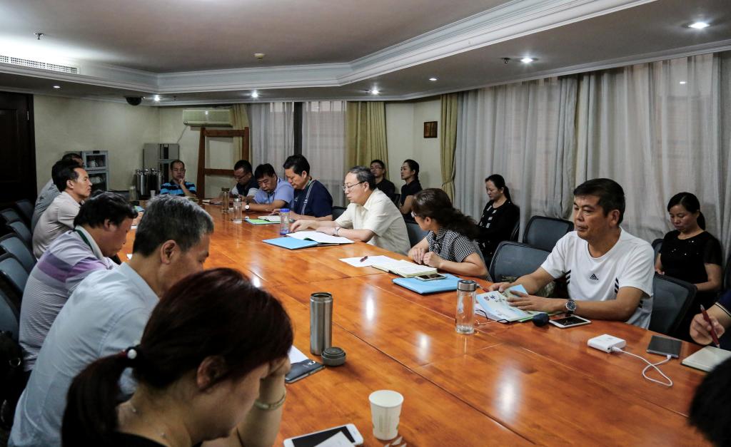 校党委书记穆瑞杰参加第一小组学习交流 437ccm必赢国际官网